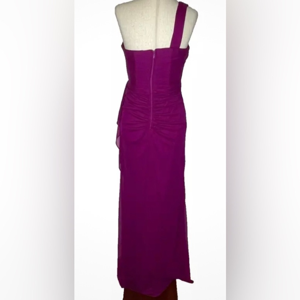 Xscape Elegant Evening Prom Gown Plum Color Size 4 Dress Gold Embellishment. - Picture 3 of 11